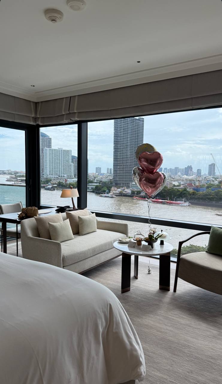 Hội viên tận hưởng bữa tối sang trọng